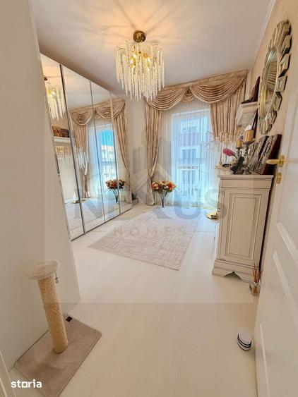 Apartament cu 3 camere în 1 Mai
