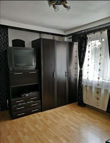 Apartament cu 2 camere semidecomandat în Exterior Vest
