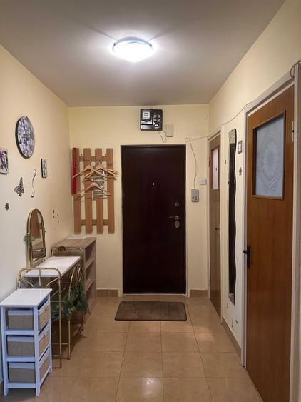 Apartament cu 3 camere decomandat în 1 Decembrie 1918