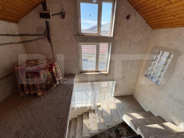 Casa spa?ioasa de vanzare in Santuhalm 160 mp util - 12
