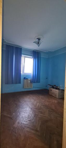 Apartament cu 3 camere decomandat în Păcurari