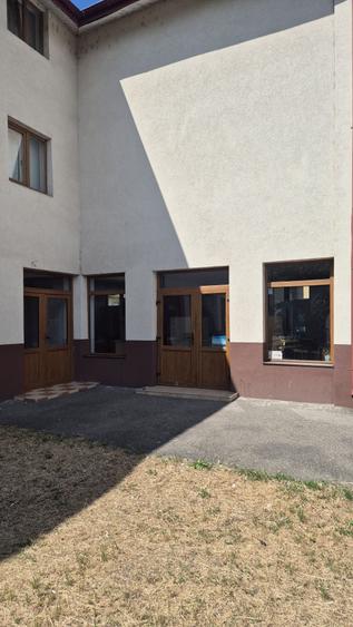 Spațiu comercial, de 200 mp, în Fălticeni