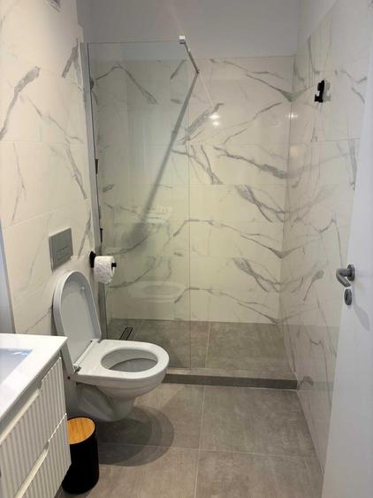 Apartament cu 2 camere semidecomandat în Baicului