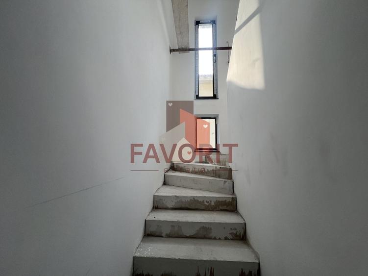 Duplex cu 4 camere cu Canalizare în Giroc