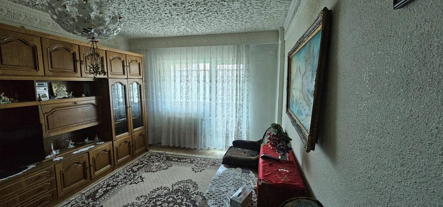 Apartament cu 2 camere decomandat, mobilat în Moinești