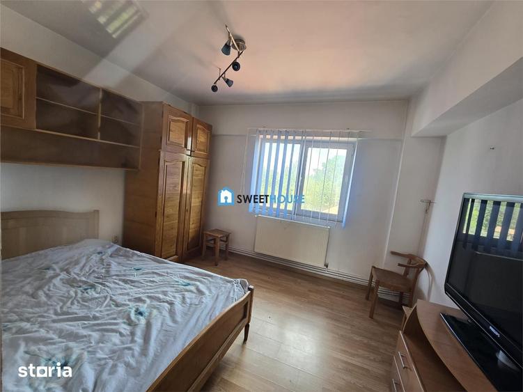 Apartament cu 3 camere decomandat în Central