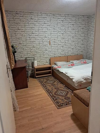 Garsonieră decomandată în Podgoria