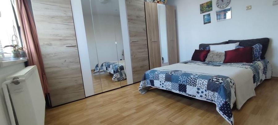 Garsonieră decomandată în Central