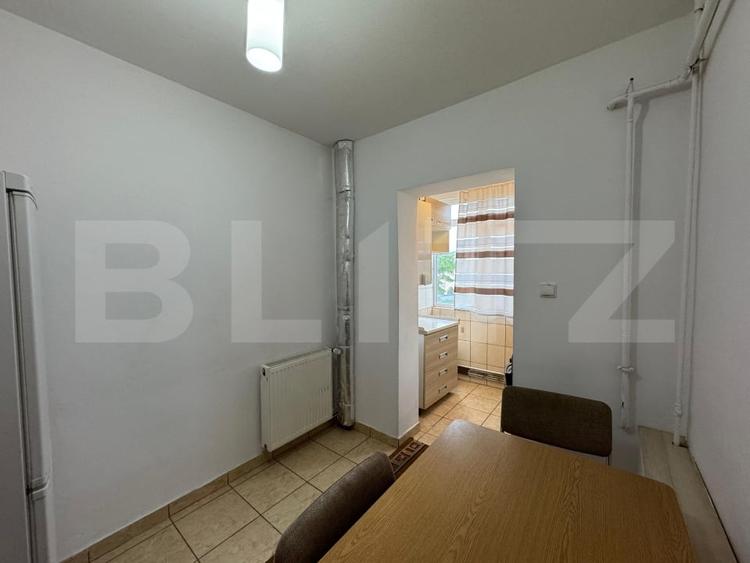 Apartament 3 camere decomandat, Cartier Sărari, zona Henri Coandă - 17