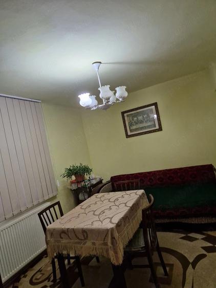 Casă cu 4 camere cu Teren 365 Mp în Central