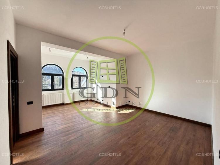 Apartament cu 2 camere decomandat în Predeal