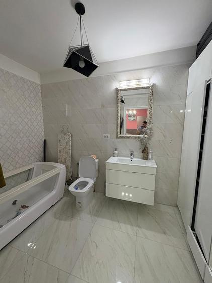 Casă individuală cu 5 camere cu Canalizare în Chiajna