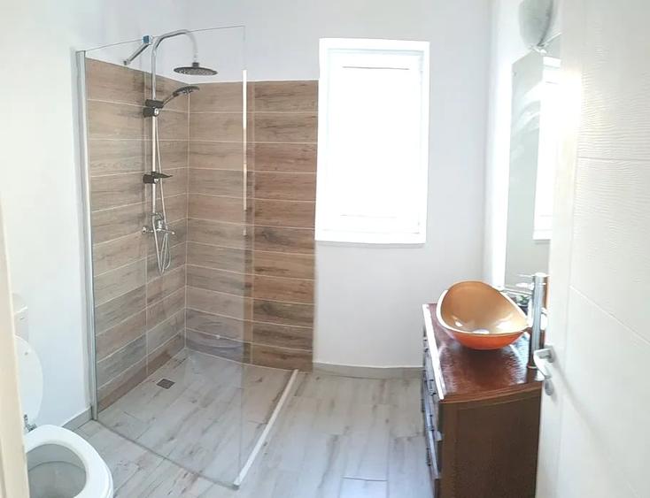 Apartament cu 2 camere, 50 mp, balcon, strada Cetatii - 6