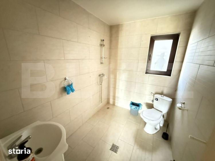 Spațiu comercial, de 52 mp, în Cârcea