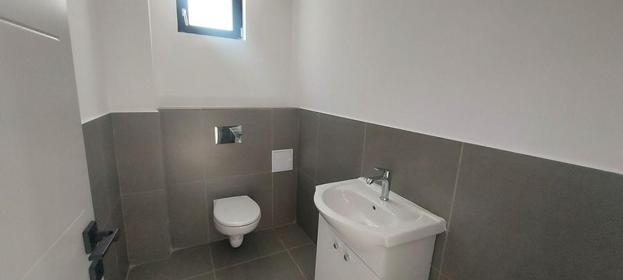 Spațiu industrial, de 650 mp, în Rudeni