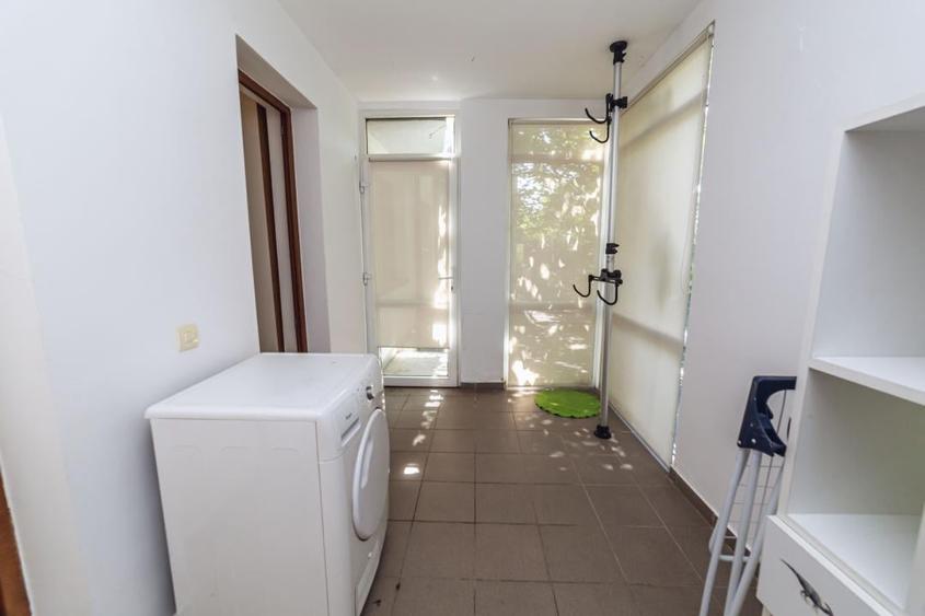 Apartament cu 3 camere decomandat, mobilat în Giulești