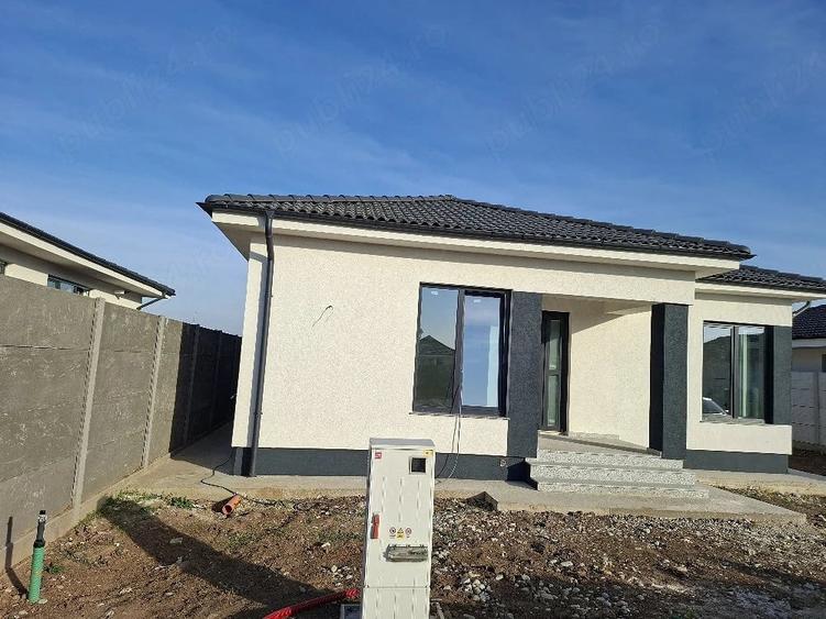 Casă cu 3 camere cu Teren 500 Mp în Sântandrei