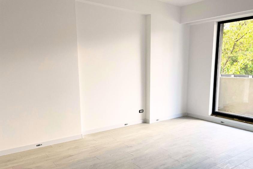 Apartament cu 3 camere decomandat în Politehnica