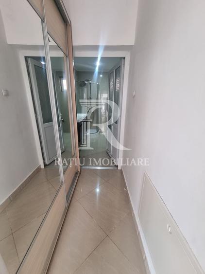 Casă individuală cu 4 camere cu Canalizare în Cristur