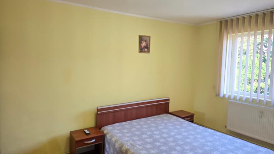 Apartament cu 21 camere decomandat în Bălcescu
