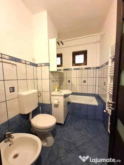 Apartament cu 3 camere decomandat în Ultracentral