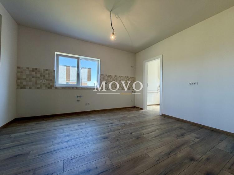Duplex cu 4 camere cu Canalizare în Moșnița Nouă