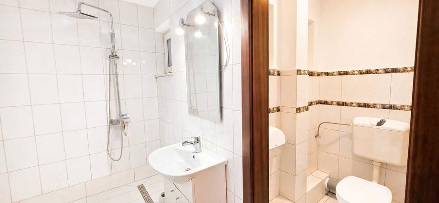 Apartament cu 2 camere semidecomandat în Giulești