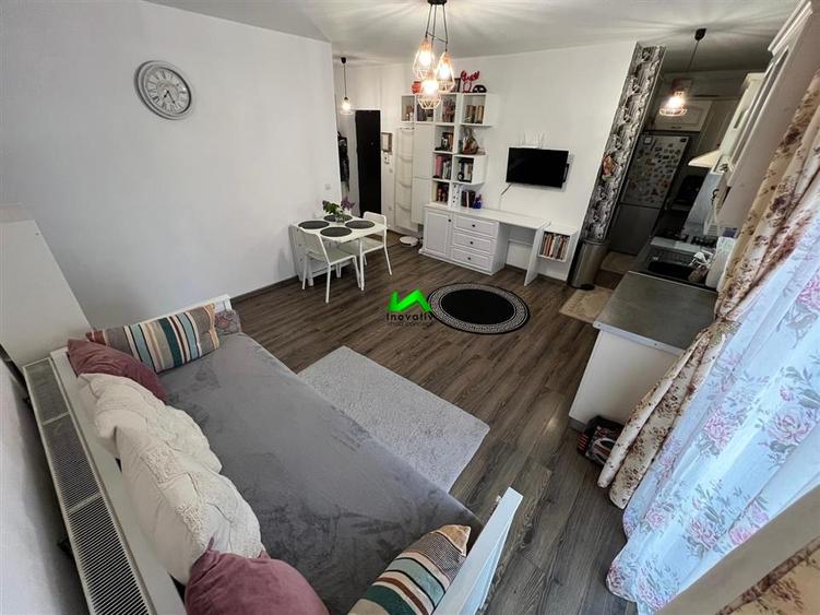 Apartament cu 3 camere decomandat în Hipodrom 3