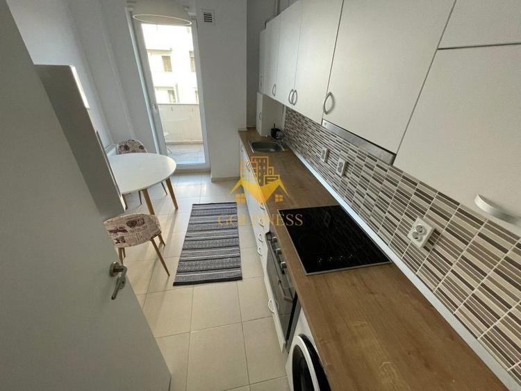 Apartament cu 2 camere semidecomandat, mobilat în Calea Turzii