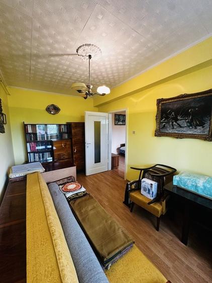 Apartament cu 2 camere decomandat în Central
