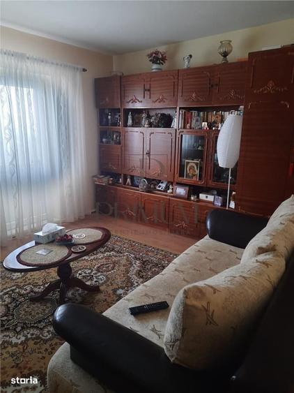 Garsonieră decomandată în Central