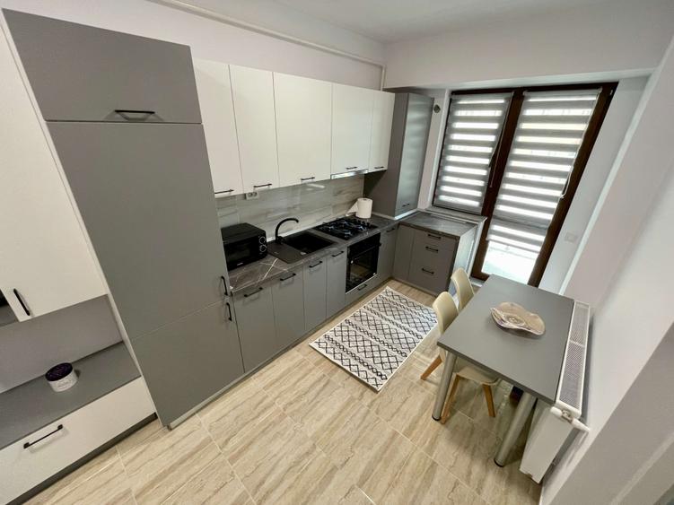 Apartament cu 2 camere semidecomandat în Ultracentral