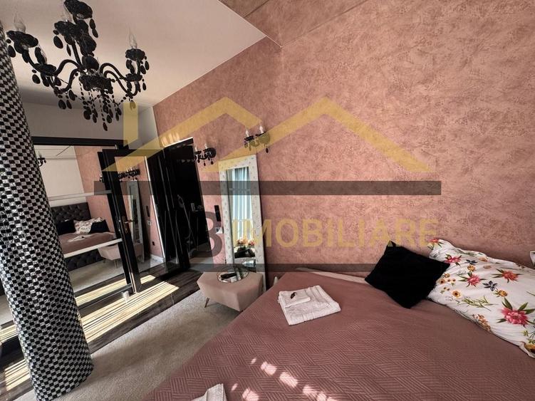 Apartament cu 3 camere semidecomandat, mobilat în Est