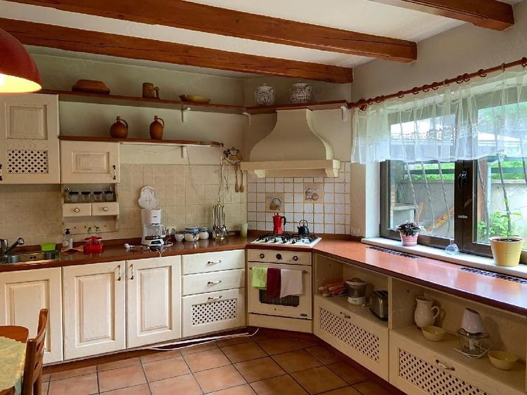 Apartament cu 2 camere semidecomandat în Gara de Nord