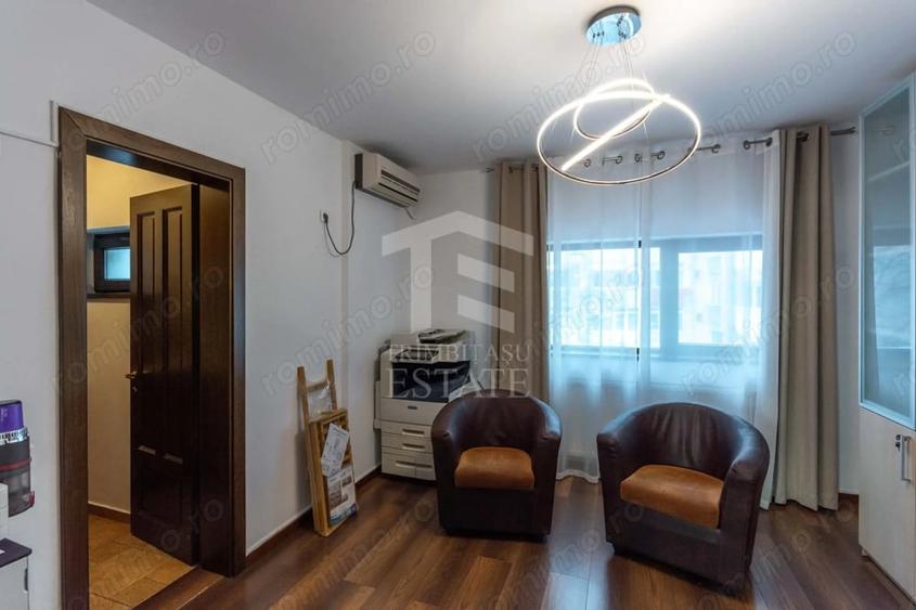 Apartament cu 6 camere decomandat în Aviatorilor