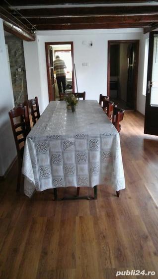 Casă cu 6 camere în Câmpeni