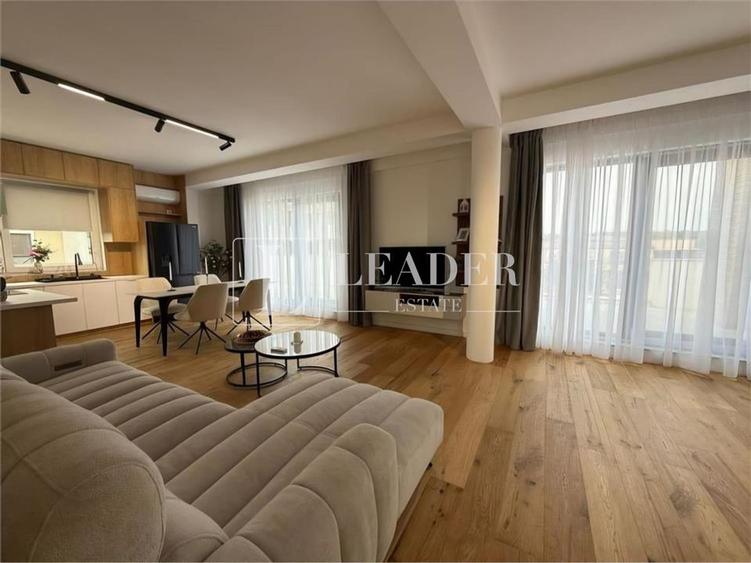 Apartament cu 4 camere decomandat în Iancu Nicolae