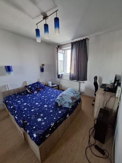 Apartament cu 2 camere semidecomandat în Grivița