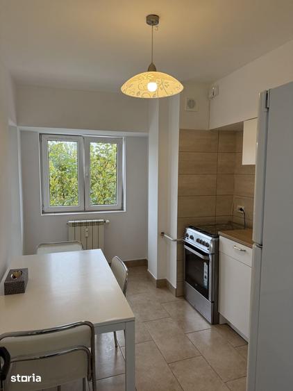 Apartament cu 3 camere în Centrul Civic