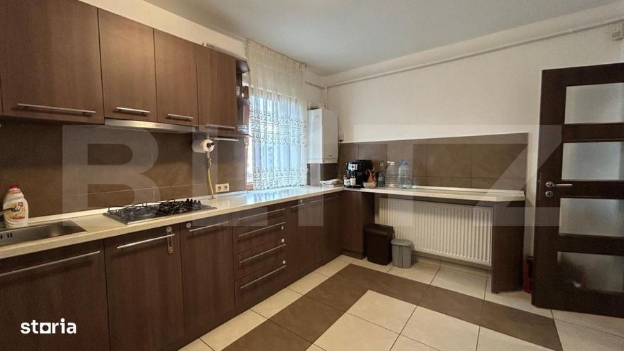 Apartament cu 3 camere decomandat în Central