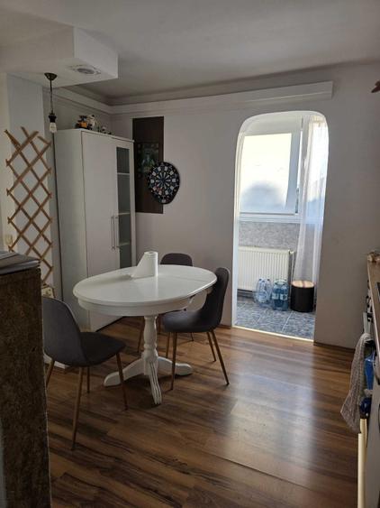 Apartament cu 2 camere decomandat în Zorilor
