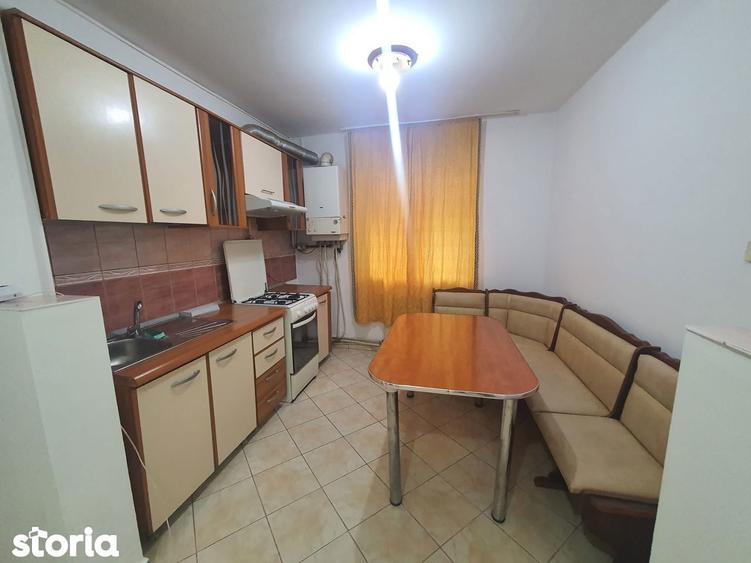 Apartament cu 2 camere, mobilat în Central