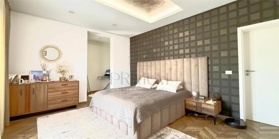 Apartament cu 3 camere decomandat, mobilat în Dumbrăvița
