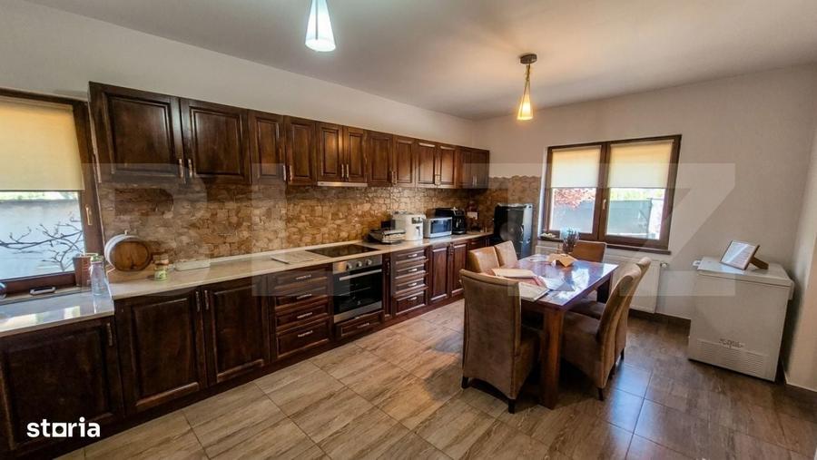 Casă cu 4 camere cu Teren 525 Mp în Livada