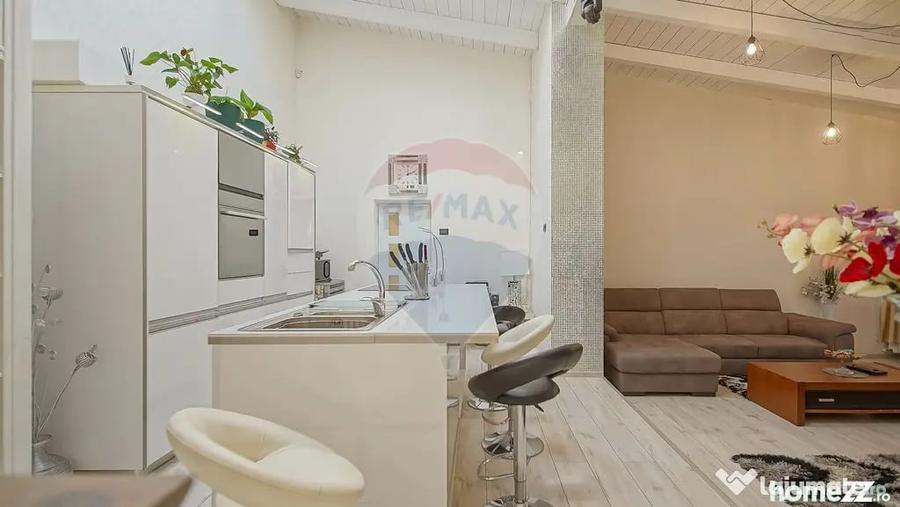 Casă cu 3 camere cu Teren 583 Mp în Colonia Bod