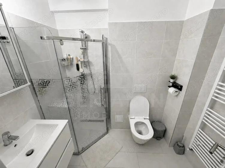 Apartament cu 3 camere decomandat în Triaj