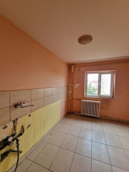 Apartament cu 2 camere semidecomandat în Șagului