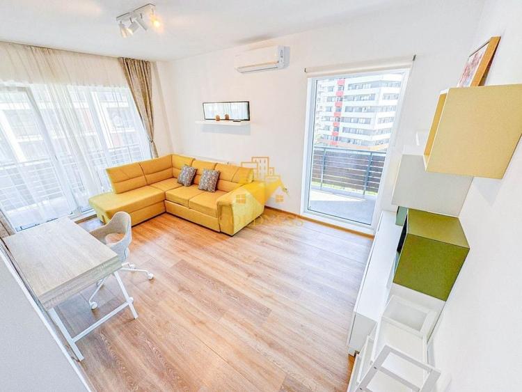 Apartament cu 2 camere semidecomandat, mobilat în Bună Ziua
