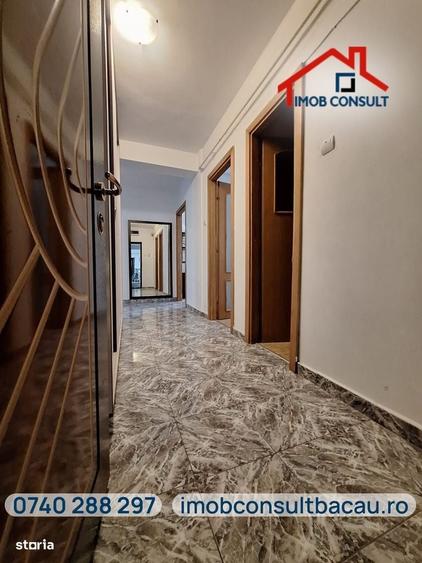 Apartament cu 3 camere decomandat în Narcisa