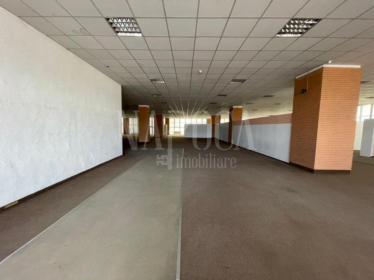 Spațiu comercial, de 1,553 mp, în Central